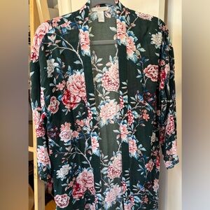 Forever 21 Floral Kimono - Dark Green and Pink | 3/4 Sleeve | Small